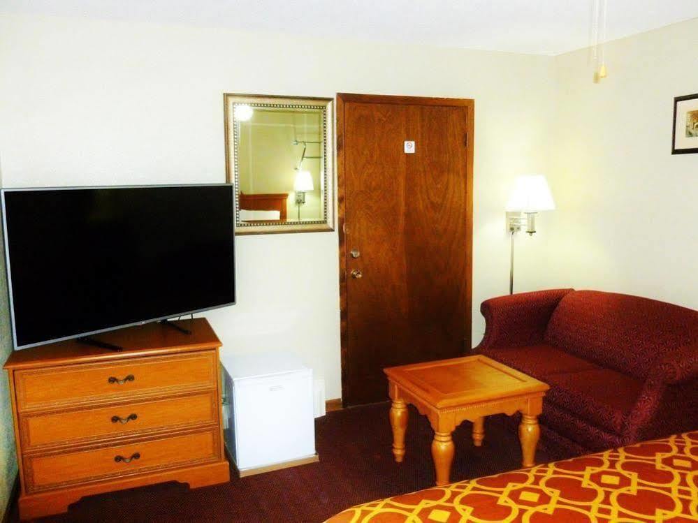 Royal Rest Motel Chariton Kültér fotó